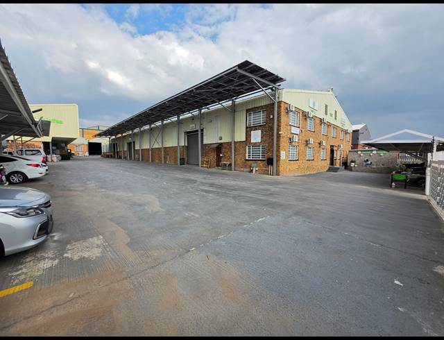 3,600M² FACTORY FOR SALE IN ANDERBOLT